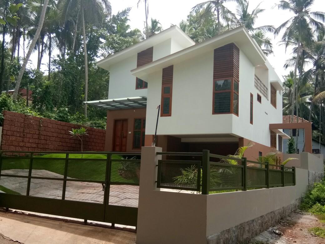 House/Villas property for sale in malaparamba, paroppady. 