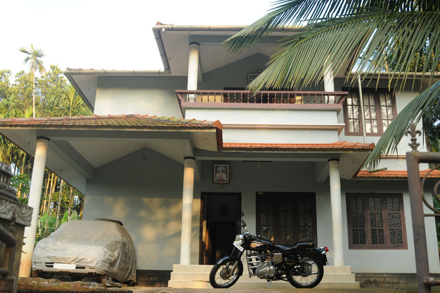 beautiful two-storey house for sale in wayanad.good location.properties for sale in wayanad