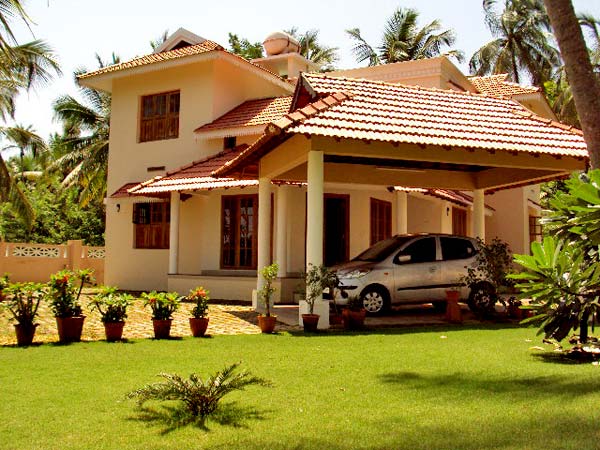 beautiful waterfront bungalow for sale at calicut