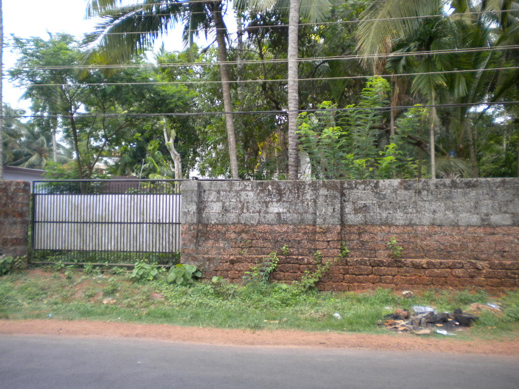 house plot for sale at calicut nadakkavu.