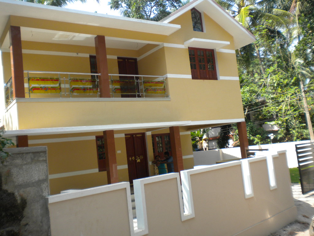 karaparampa krishnnannair road properties.