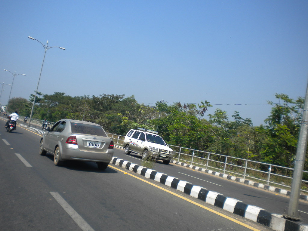 properties in calicut.eranghipalam commercial plots