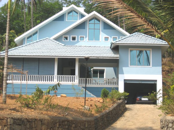house for sale at kozhikode peruvannamoozhi.