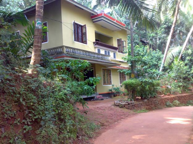 2006 model house for sale, just arround 4 km from kunnamangalam,koduvally and