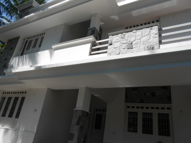 house for sale in calicut eranghipalam