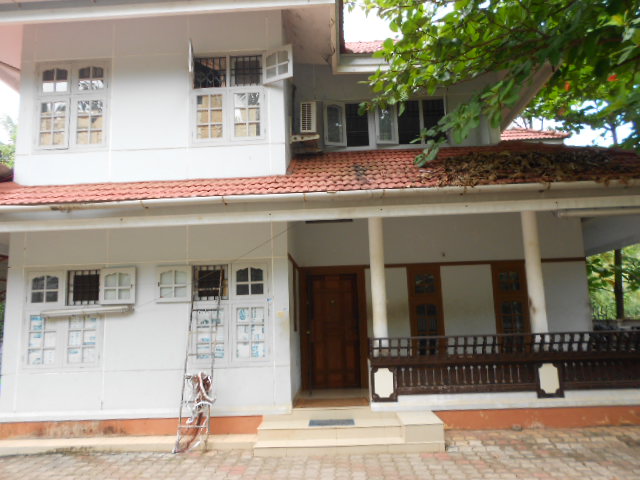 4 bhk house for sale in karaparampa karikkamkulam calicut