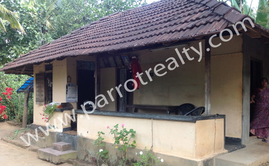 50 cent land with a house for sale in koleri