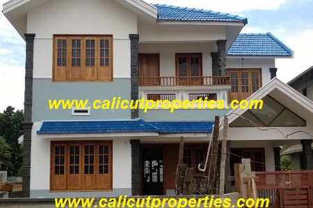 2000 sq.ft,4 bhk house for sale in karaparambu