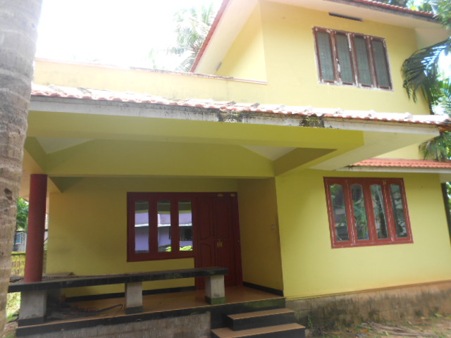 3 bedroom house near moozhikkal cheruvattakkadav â€” kozhikode