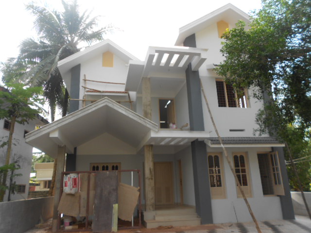 4 four bedroom house for sale at vellimadukunnu, near busstop, 5 bath,