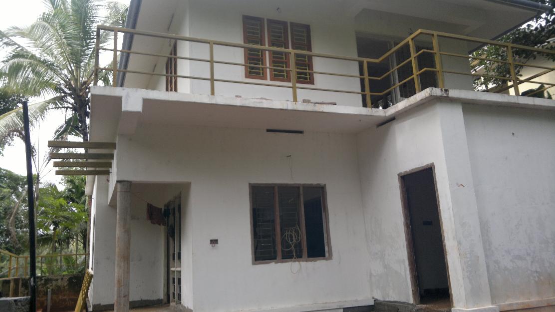 3 bedroom 1800 sqft house for sale at kunduparamba krishnan nair road