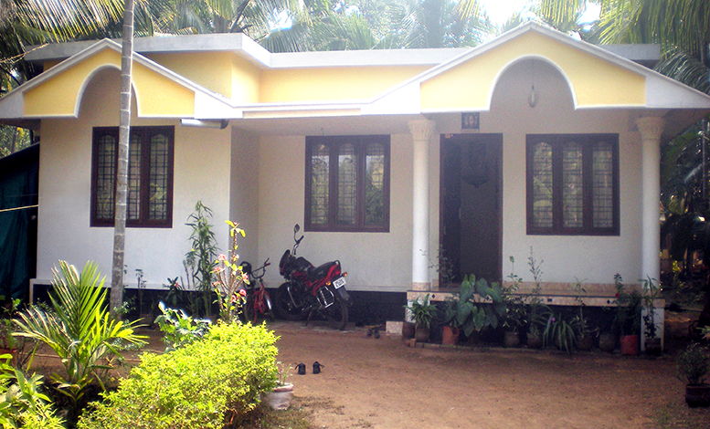 25 cent, 1000 sq ft house near peramba rs-70-75lakhs