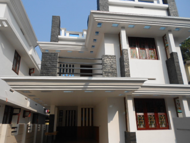 posh house for sale atwesthill kozhikode