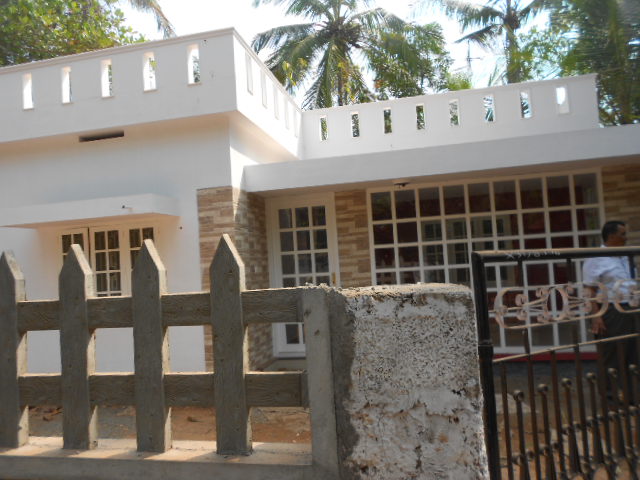 posh house for sale at kakkody, calicut.
