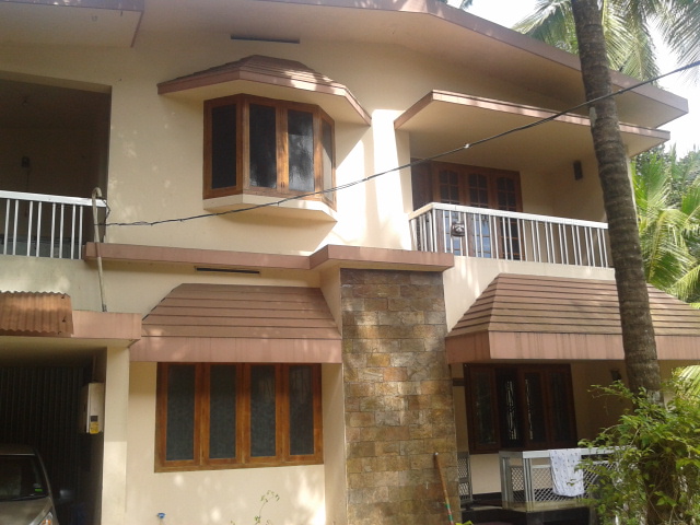 independent house at the heart of feroke town