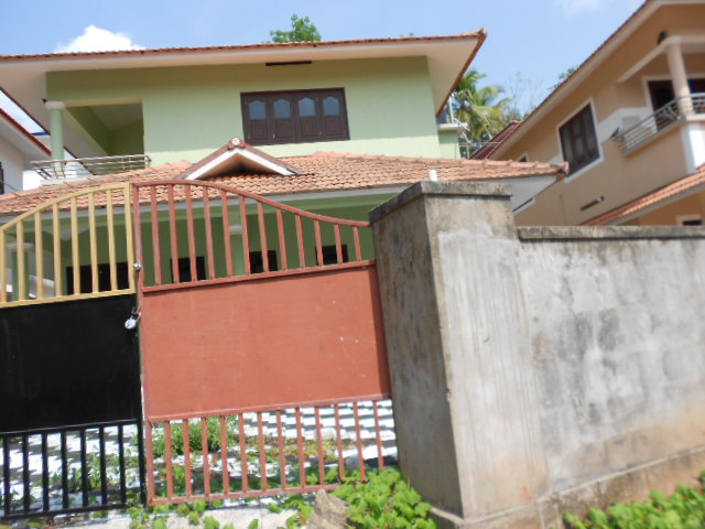 3 bhk independent house / villa for sale at perumanna, calicut.