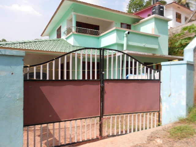 4 bhk independent house / villa for sale at perumanna, calicut.