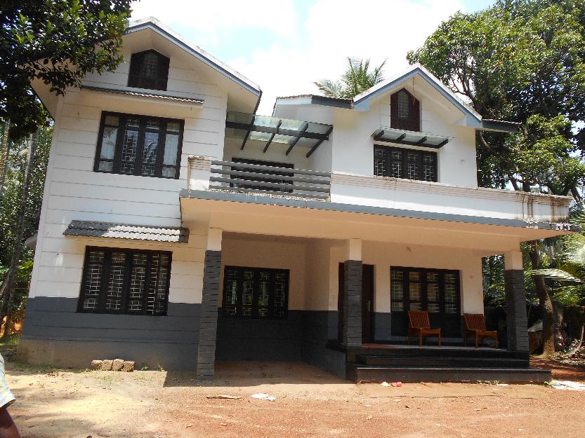 vellimadukunnu 13 cent 4 bed house 1.75 cr