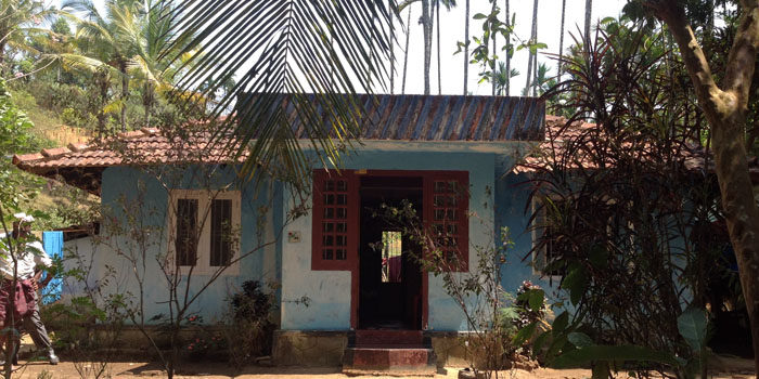 10 cent with small house in near meppadi.