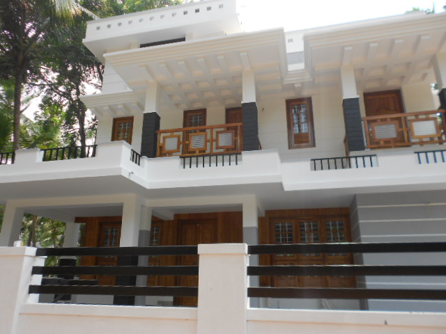 easthill near central school calicut house for sale calicut 80 lakh negotiable.