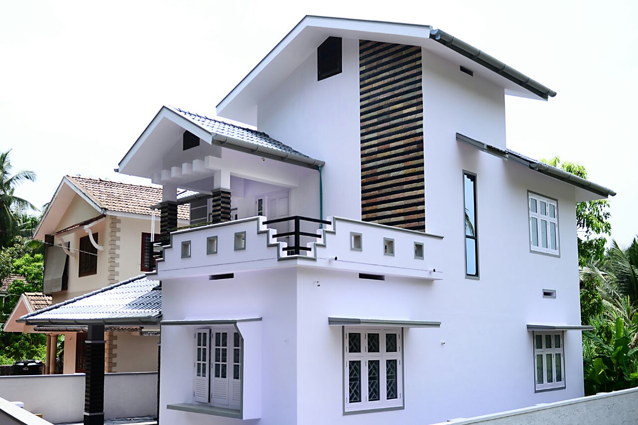 new constructed house near to puthiyangadi & easthill