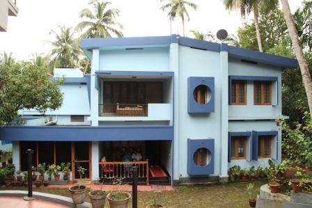 karaparamba 18 cent 20 years old house 4 bedroom for sale in