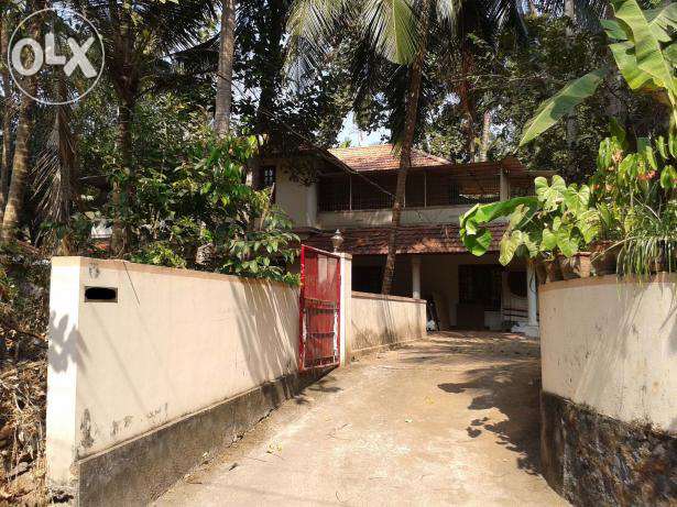 house sale/lease chevayur kirtads near calicut