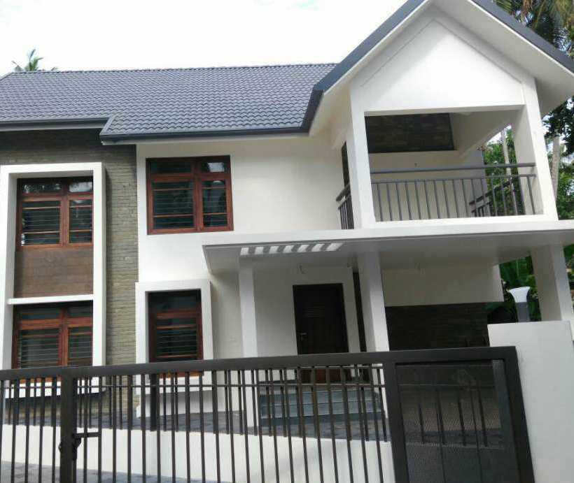 independent house/villa in karaparamba