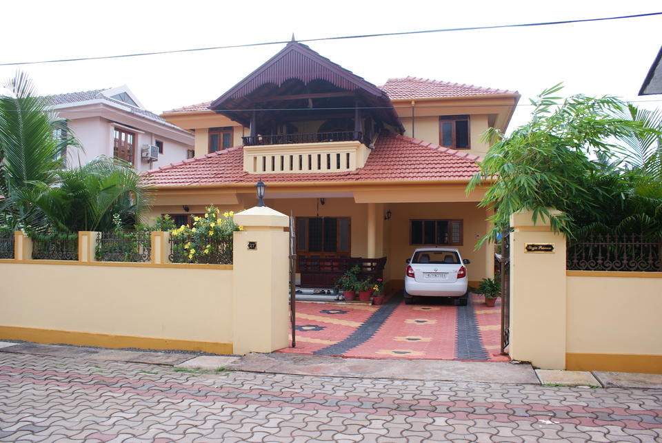 independent house/villa in karaparamba