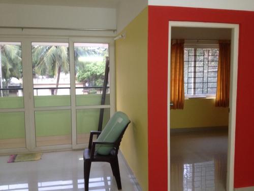 well maintained 2 bhk flat for sale with covered car parking
