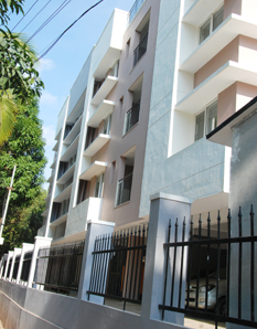 flat for sale in east hill road, opp: state stationery dept. bilathikulam,