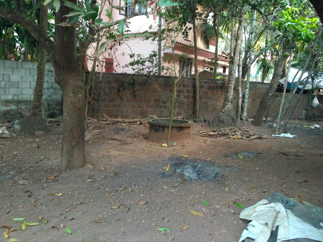 plot for sale near karaparamba